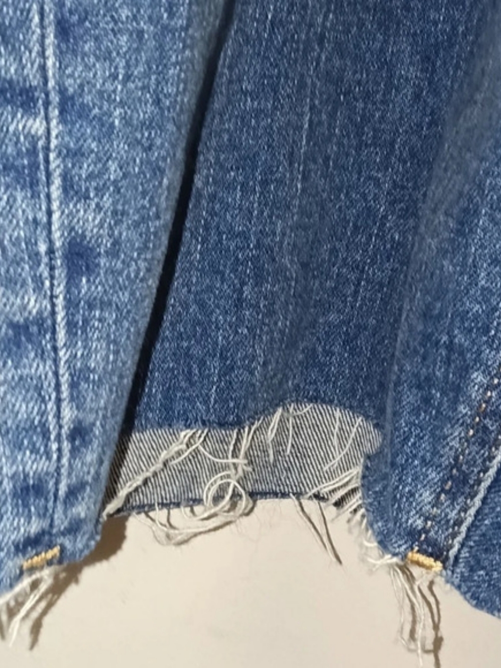 NWT Old Navy Mid-Rise Boyfriend Ankle Distressed Jeans Women's Plus Size 28 - Picture 4 of 8